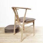 Houten stoelen bekleed met leer, koeienhuid of wolvilt., Ophalen, Overige kleuren, The haystack, Scandinavisch design retro