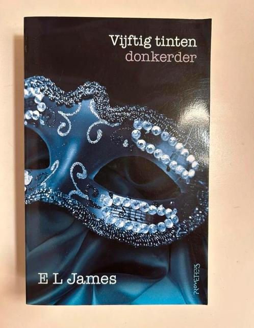 Boek ‘50 tinten donkerder’ te koop in Assen, Boeken, Fantasy, Gelezen, Ophalen
