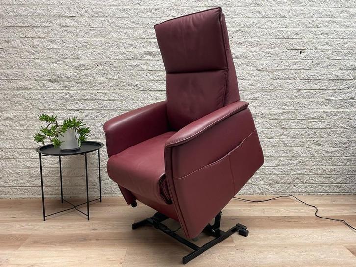 De Toekomst sta op stoel Large relax fauteuil staopstoel, Huis en Inrichting, Fauteuils, Zo goed als nieuw, Leer, 50 tot 75 cm