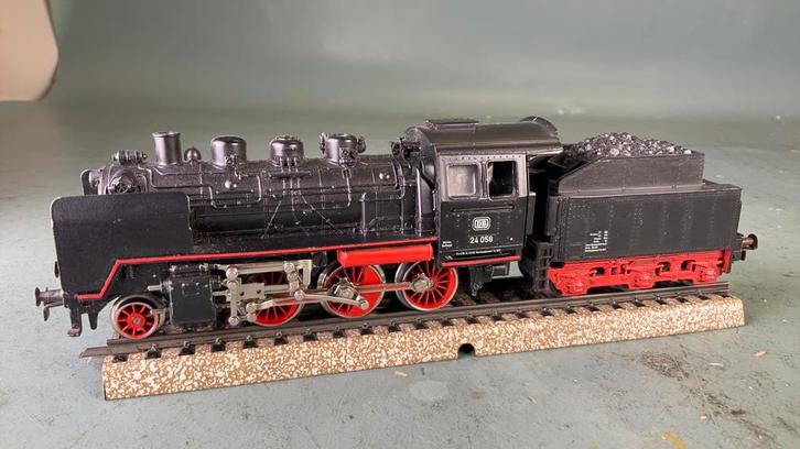 Marklin ho 3003    1C Stoomloc BR24 058 met 3-assige tender, Hobby en Vrije tijd, Modeltreinen | H0, Zo goed als nieuw, Locomotief