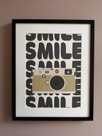 Retro look ‘Smile’ Leica camera kinderkamer poster -A4 €9,95, Nieuw, Ophalen of Verzenden, Wanddecoratie, Info@mooody.nl