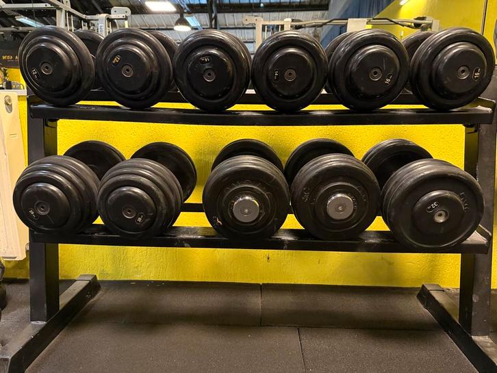 Dumbbells Set 1-60kg, Sport en Fitness, Fitnessmaterialen, Gebruikt, Dumbbell, Armen, Ophalen