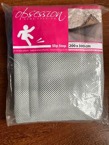 Antislip tapijt onderlegger - 180x270 cm beschikbaar voor biedingen