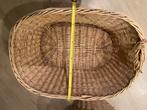 Oude rieten wasmand, Ophalen, Gebruikt, Mand, Riet
