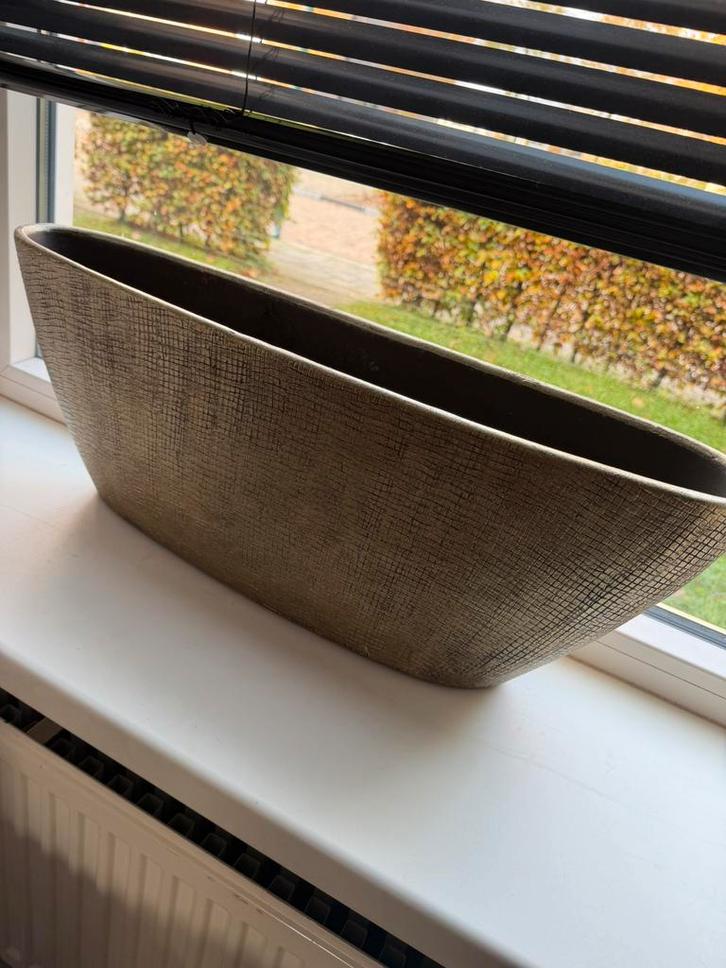 Bloempot Tuindorado - Mooie Plantenbak, Tuin en Terras, Bloembakken en Plantenbakken, Zo goed als nieuw, Beton, Binnen, Minder dan 30 cm