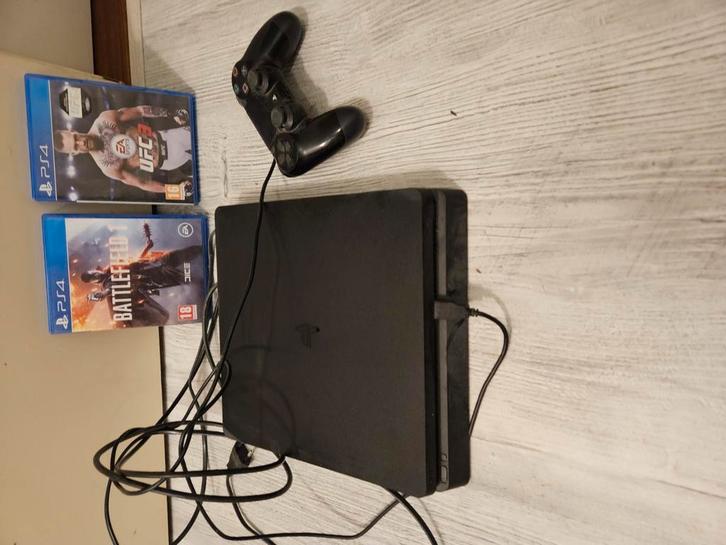 PS4 1TB D Chassis Black, Spelcomputers en Games, Spelcomputers | Sony PlayStation 4, Zo goed als nieuw, 1 TB, Met 1 controller