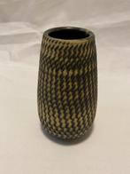 Retro Schattig klein Chamotte Berkenbast vaasje, Ophalen, Gebruikt, Overige kleuren, Aardewerk of Porselein