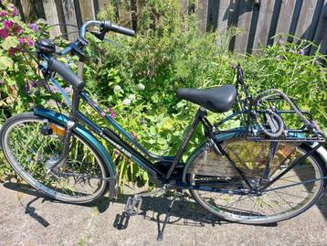 Meisjes fiets beschikbaar voor biedingen