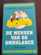 De Mensen van de Ambulance - Mariëtte Middelbeek, Boeken, Ophalen of Verzenden, Zo goed als nieuw, Nederland
