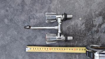 Verchroomde 2-knops mengkraan met draaibare-uitloop beschikbaar voor biedingen