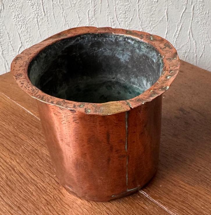 Authentiek handgesmeed roodkoperen inzetpotje., Antiek en Kunst, Antiek | Koper en Brons, Koper, Ophalen of Verzenden