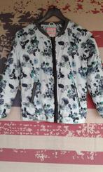 Saar en Suus jas. 176., Ophalen of Verzenden, Zo goed als nieuw