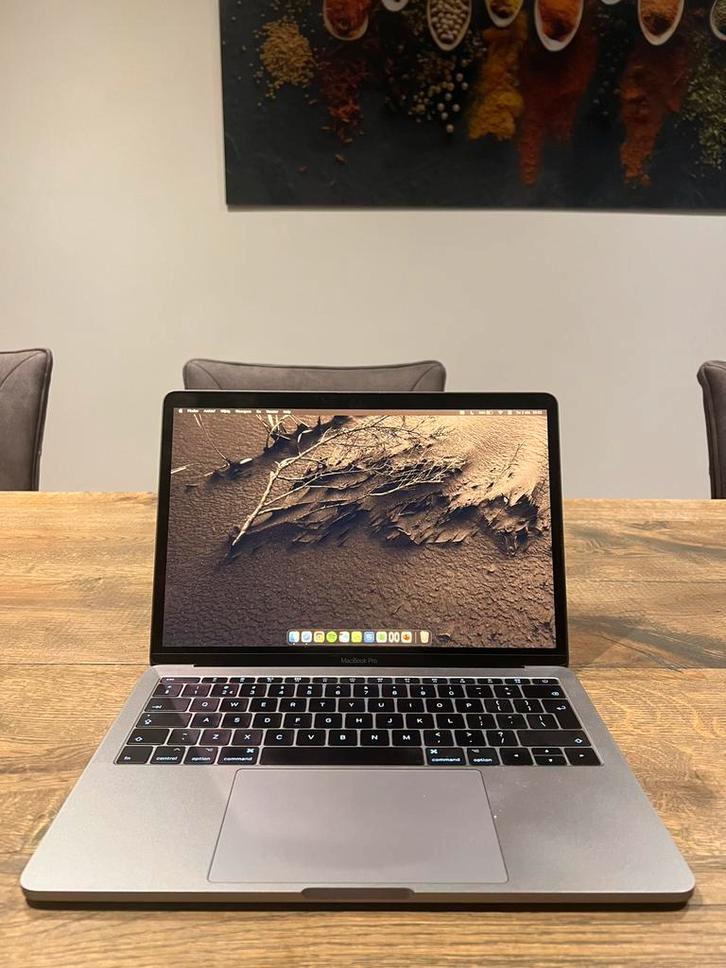 Apple MacBook Pro - 2017 - 13-inch, Computers en Software, Apple Macbooks, Zo goed als nieuw, MacBook Pro, 13 inch, 2 tot 3 Ghz