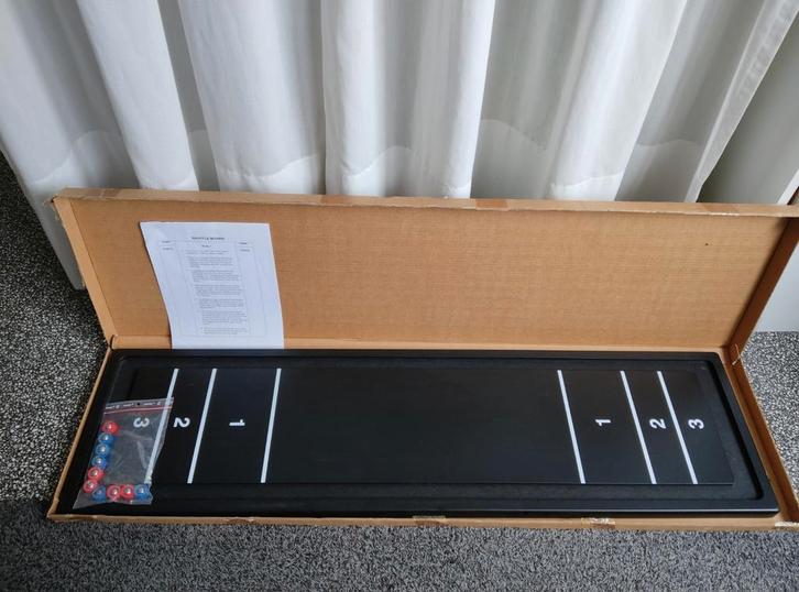 Shuffleboard Tafel - Nieuw in Verpakking!, Hobby en Vrije tijd, Gezelschapsspellen | Bordspellen, Nieuw, Een of twee spelers, Ophalen of Verzenden
