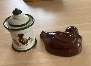 Vintage Duitse keukenset eenden wandvorm & voorraadpot 1970s beschikbaar voor biedingen
