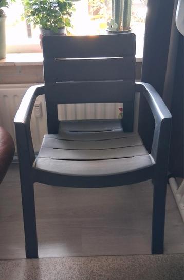 Tuinstoel  beschikbaar voor biedingen
