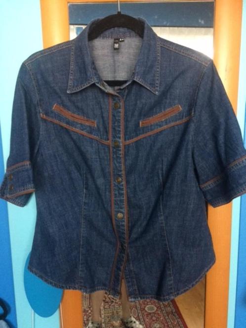 mooi getailleerd jeansbloesje Soho 44 valt als 42 zgan, Kleding | Dames, Blouses en Tunieken, Zo goed als nieuw, Maat 42/44 (L)