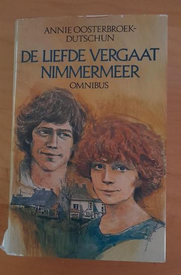 Annie Oosterbroek - De liefde vergaat nimmermeer Omnibus beschikbaar voor biedingen