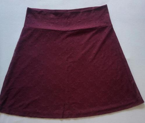 King Louie rok maat 38/40, Kleding | Dames, Rokken, Zo goed als nieuw, Maat 38/40 (M), Rood, Knielengte, Ophalen of Verzenden