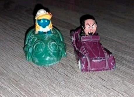 Gargamel en Smurfin in autootjes, Verzamelen, Smurfen, Gebruikt, Smurfin, Ophalen of Verzenden