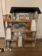 Houten Poppenhuis met Meubels, Kinderen en Baby's, Ophalen of Verzenden, Gebruikt, Poppenhuis