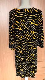 Juffrouw Jansen zwart/gele jurk maat 44[v], Kleding | Dames, Jurken, Overige kleuren, Maat 42/44 (L), Nieuw, Ophalen of Verzenden