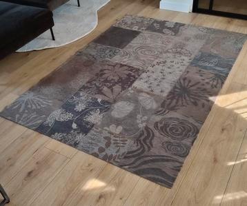 Vloerkleed 160x230 beschikbaar voor biedingen