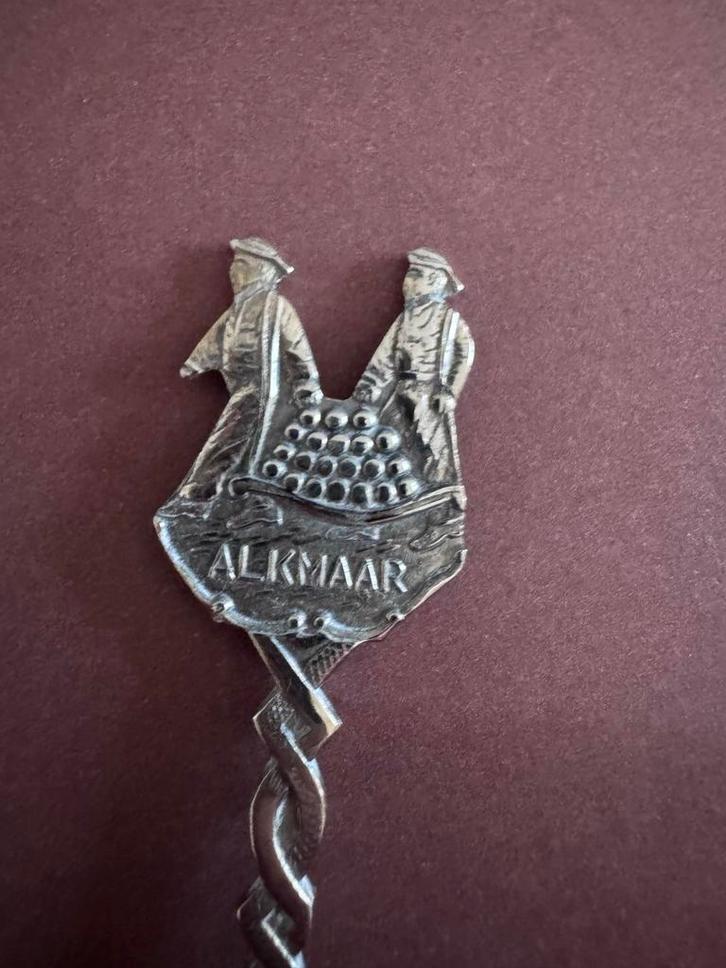 Verzilverd lepeltje Alkmaar kaasmarkt, Antiek en Kunst, Antiek | Bestek, Ophalen of Verzenden
