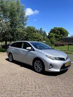 Toyota Auris 1.8 Hybrid Touring Sports CVT 2015 Grijs, Auto's, 65 €/maand, Metallic lak, 25 km/l, Auris