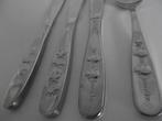 4 stuks Jip en Janneke bestek 3 mes 17 cm lepel 14cm ook p s, Huis en Inrichting, Keuken | Bestek, Gebruikt, Ophalen of Verzenden