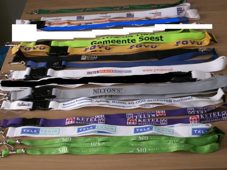 Verzameling 19 Keykoord Keycord sleutelkoord 3 dubbele, Verzamelen, Sleutelhangers, Nieuw, Ophalen of Verzenden