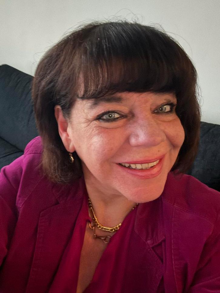 Docent Nederlands geeft NT2 en bijles Nederlands, Diensten en Vakmensen, Overige Diensten