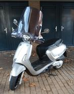 Mooie Kymco Like scooter te koop!, Fietsen en Brommers, Snorfietsen en Snorscooters, Gebruikt, Kymco, Ophalen of Verzenden, Benzine