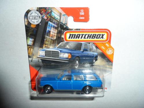 Matchbox - Mercedes-Benz W123 Wagon (blauw) 1:64, Hobby en Vrije tijd, Modelauto's | Overige schalen, Nieuw, Auto, Ophalen of Verzenden