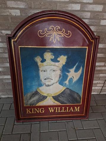 Houten uithangbord King William  beschikbaar voor biedingen