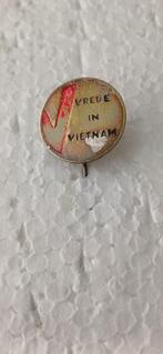V vrede in Vietnam (pacifisme), Verzamelen, Speldjes, Pins en Buttons, Ophalen of Verzenden, Gebruikt, Overige onderwerpen