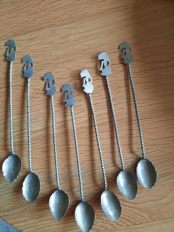 7 Wajang Djokja lepels beschikbaar voor biedingen