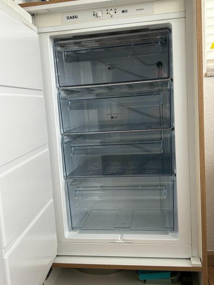 AEG AGS58800S0 (inbouw) Vriezer 4 laden., Witgoed en Apparatuur, Vriezers en Diepvrieskisten, Gebruikt, Inbouw, 85 tot 120 cm