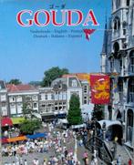 Gouda (6 talen fotoboek) hard cover, Ophalen of Verzenden, 20e eeuw of later, Zo goed als nieuw