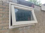 Uitzetraam kozijn, Doe-het-zelf en Verbouw, Gebruikt, Raamkozijn, Minder dan 75 cm, Inclusief glas