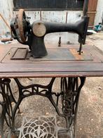 Antieke Trapnaaimachine, Antiek en Kunst, Antiek | Naaimachines, Ophalen of Verzenden