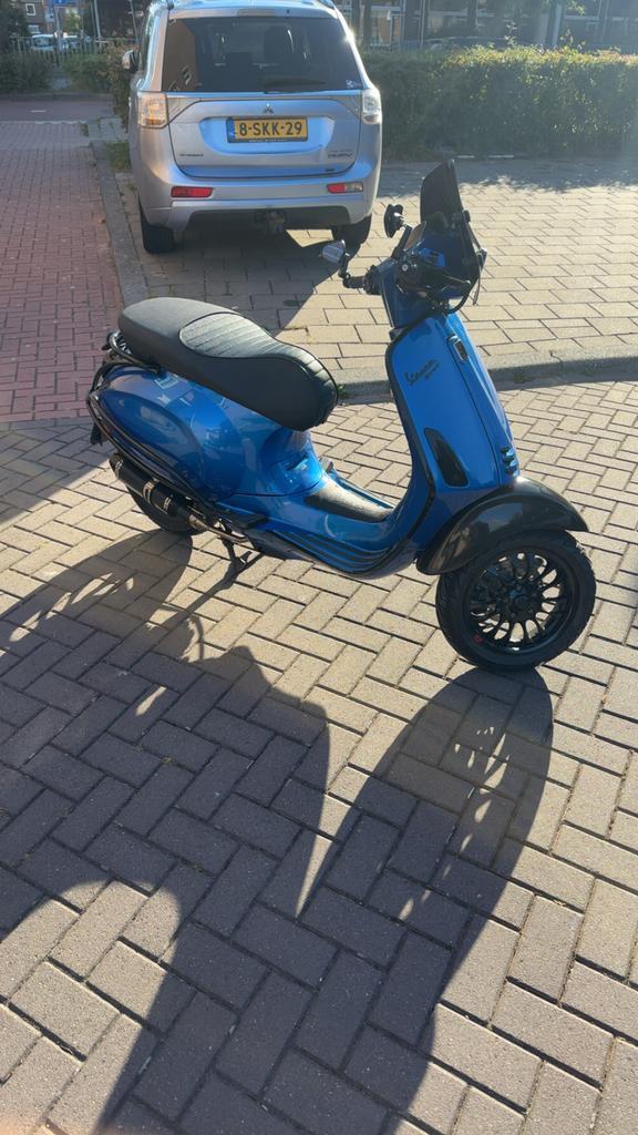 Vespa Sprint 4T V2 - tekoop/teruil moet weg, Fietsen en Brommers, Brommers | Vespa, Gebruikt, Overige modellen, Maximaal 45 km/u