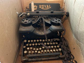 Vintage typemachine beschikbaar voor biedingen