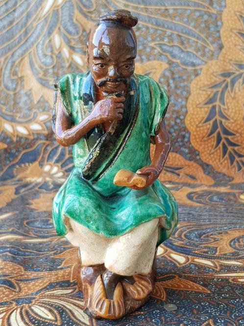 Oud Oosters beeldje van geglazuurd aardewerk 15 cm., Antiek en Kunst, Kunst | Niet-Westerse kunst, Ophalen of Verzenden