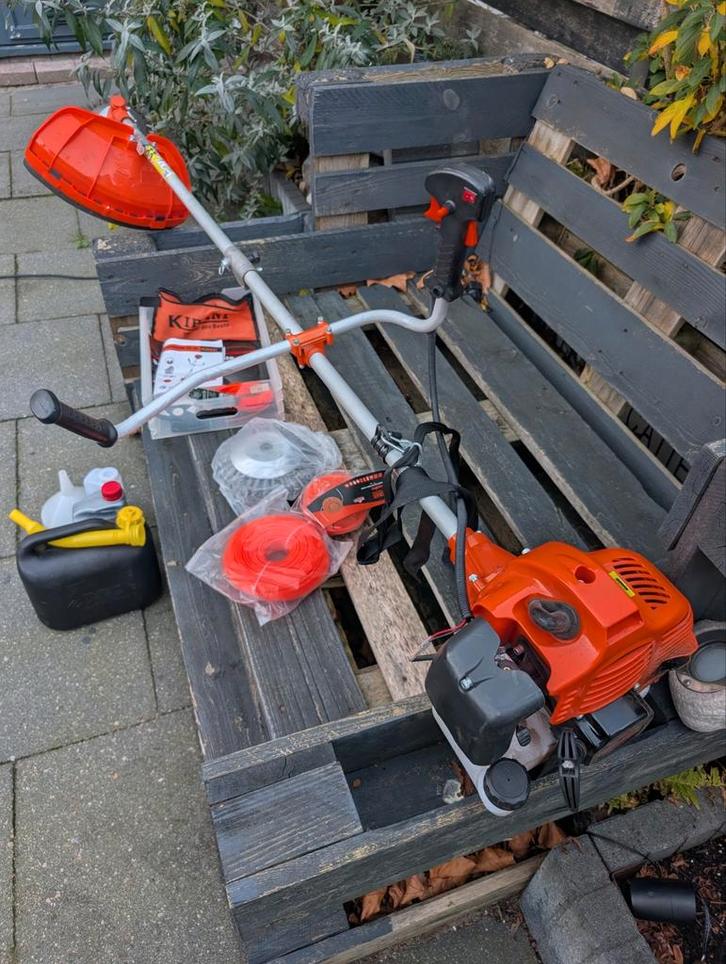 Kibani Bosmaaier 52cc + Accessoires, Tuin en Terras, Bosmaaiers, Gebruikt, Benzine, 30 tot 50 cm, Ophalen