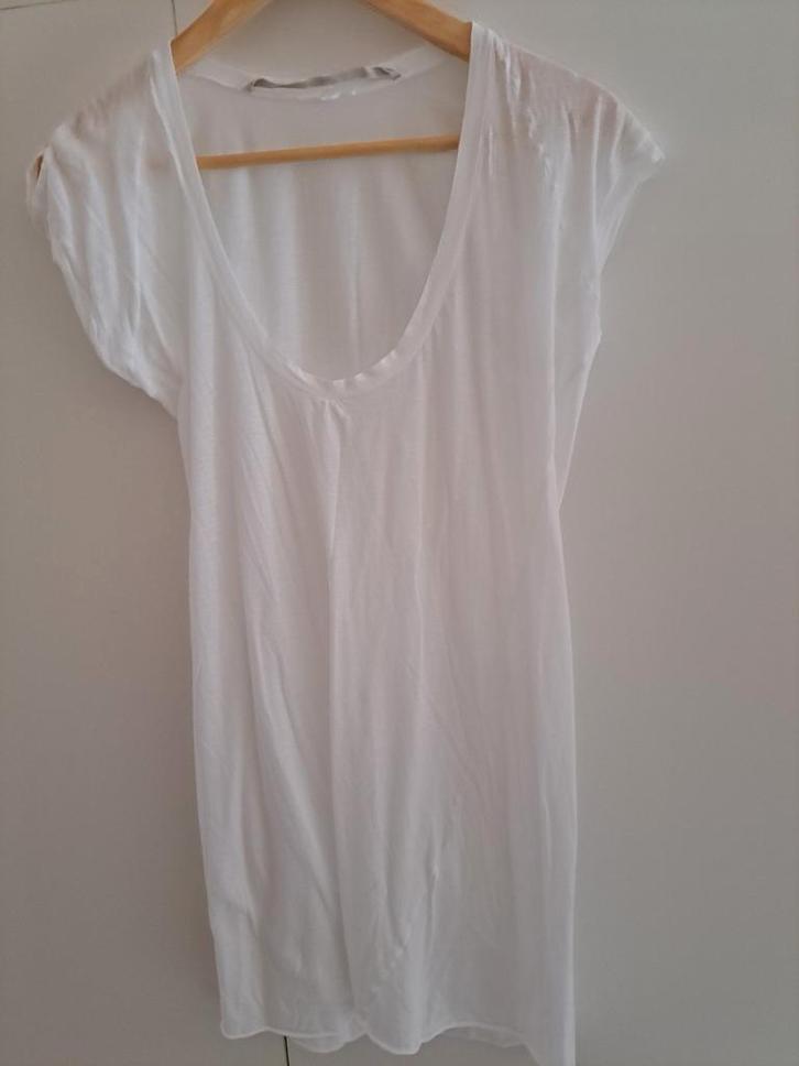 Humonoid shirt - zo goed als nieuw!, Kleding | Dames, T-shirts, Zo goed als nieuw, Maat 38/40 (M), Wit, Korte mouw, Verzenden