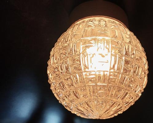 Vintage Plafondlamp / Plafonniere met Reliëf Glas, Huis en Inrichting, Lampen | Plafondlampen, Glas, Ophalen of Verzenden