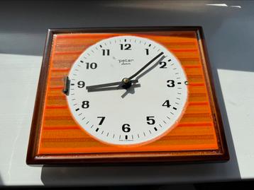 Vintage wandklok. Peter electric beschikbaar voor biedingen