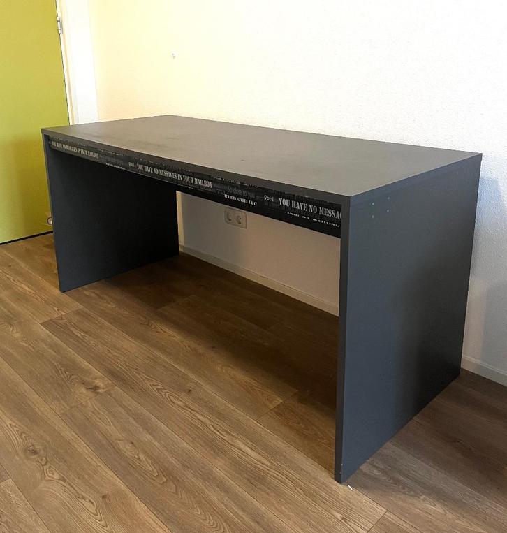 Grijs bureau, Huis en Inrichting, Bureaus, Gebruikt, Bureau, Ophalen