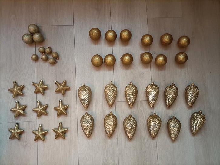 Prachtige gouden  kerstversiering/ kerstballen, Diversen, Kerst, Zo goed als nieuw, Ophalen